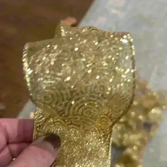 Christmas tree bows. There's about 37 of them. - Picture 3 of 4